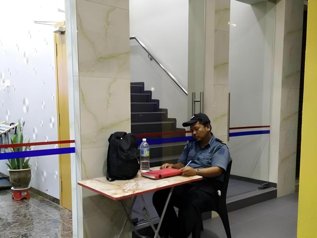Id Hotel Yayasan Segamat Zewnętrze zdjęcie