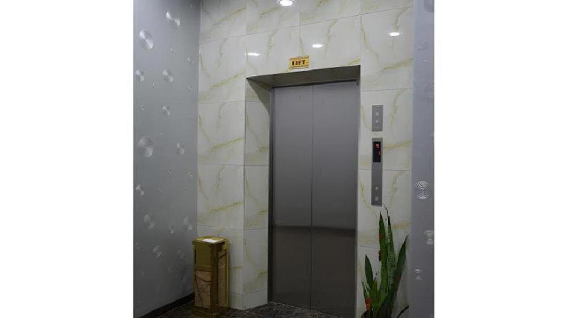 Id Hotel Yayasan Segamat Zewnętrze zdjęcie