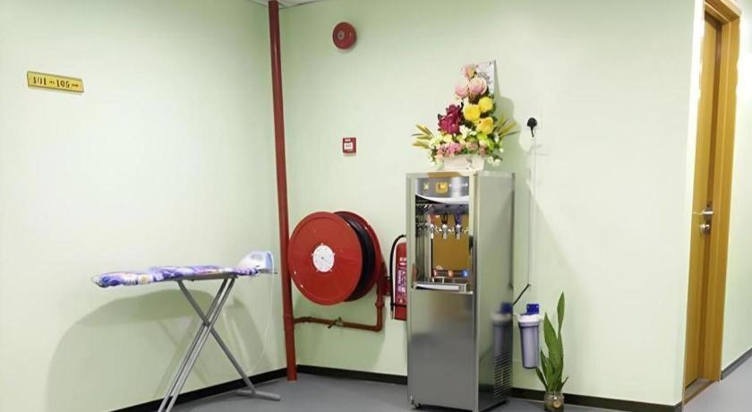Id Hotel Yayasan Segamat Zewnętrze zdjęcie