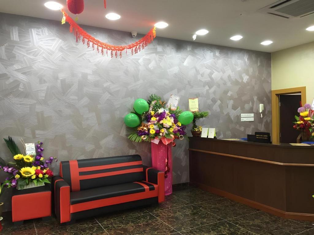 Id Hotel Yayasan Segamat Zewnętrze zdjęcie