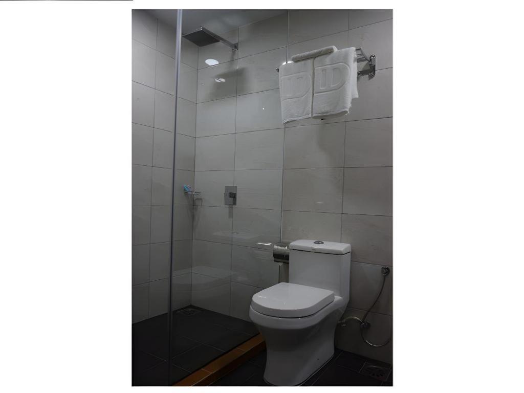 Id Hotel Yayasan Segamat Zewnętrze zdjęcie