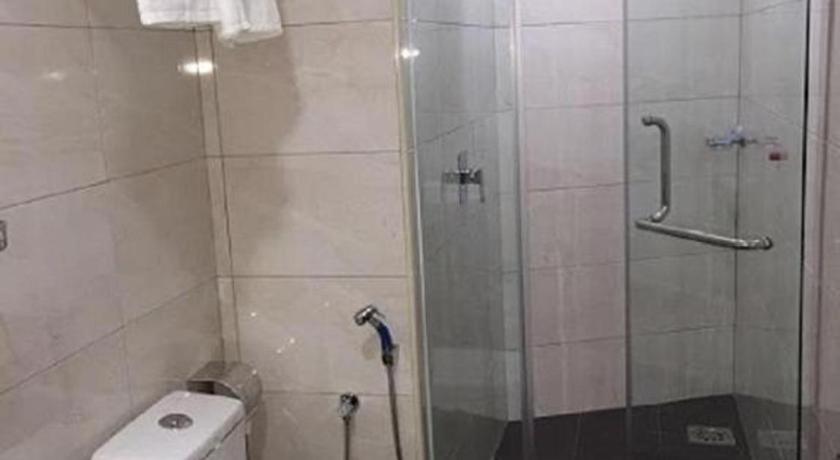 Id Hotel Yayasan Segamat Zewnętrze zdjęcie
